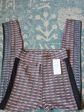 Women's Gray & Pink Striped Leggings